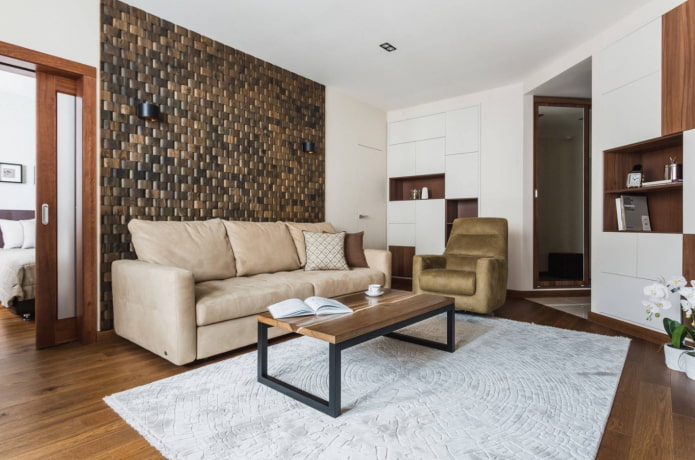 Wanddekoration hinter dem Sofa