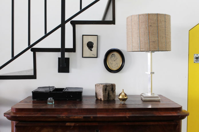 Stilvolle Lampe aus Sackleinen