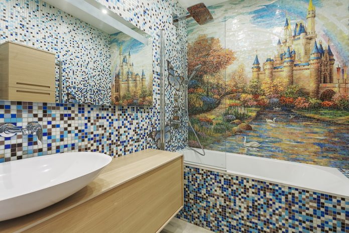 Mosaikpaneel im Badezimmer
