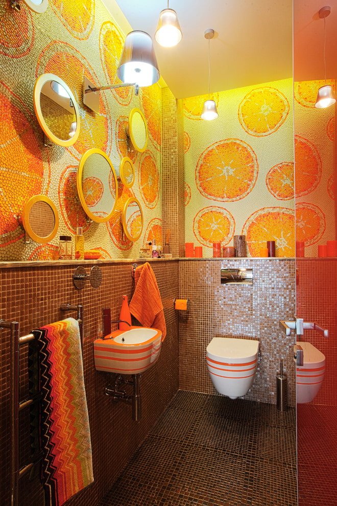 Mosaik im Toiletteninneren
