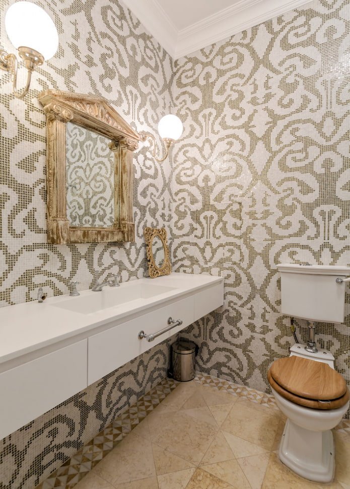 Mosaik im Toiletteninneren