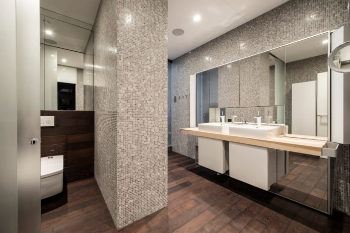 Graues Mosaik im Badezimmer