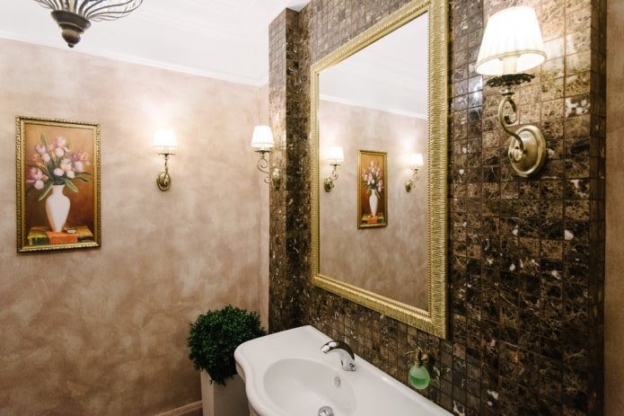 Steinmosaik im Badezimmer