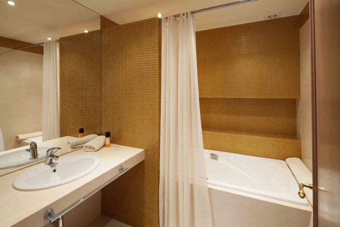 Netzmosaik im Badezimmer