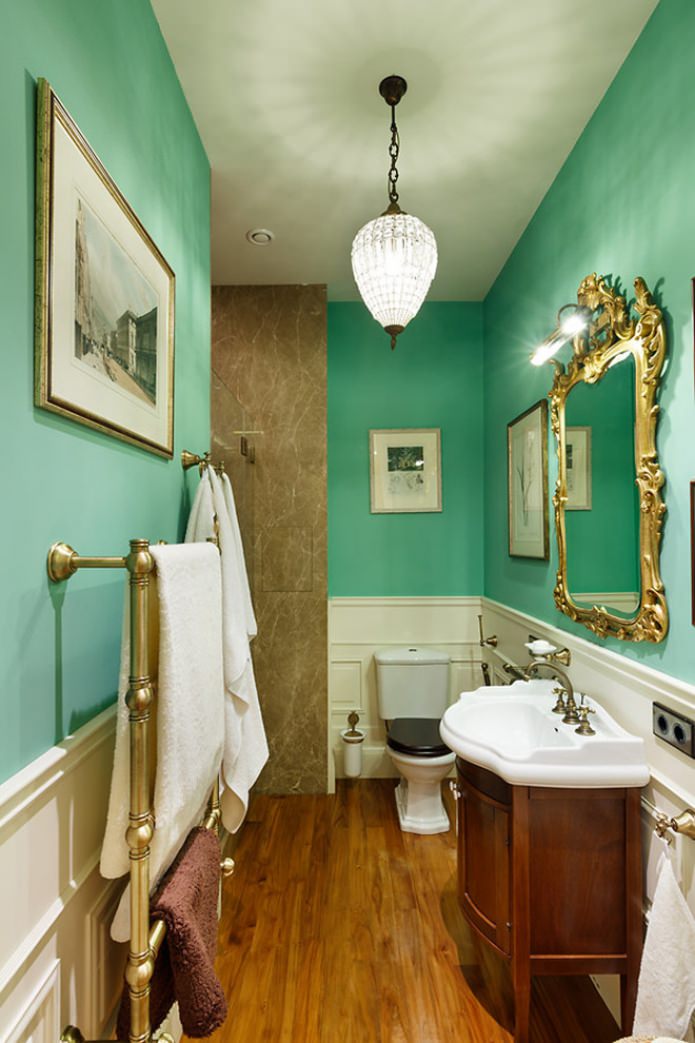 Mintfarbene Wände im Badezimmer