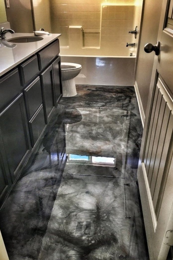 Selbstnivellierender Boden im Badezimmer
