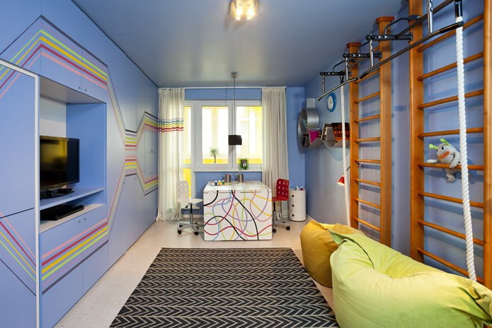 Blaue einstöckige Spanndecke im Kinderzimmer
