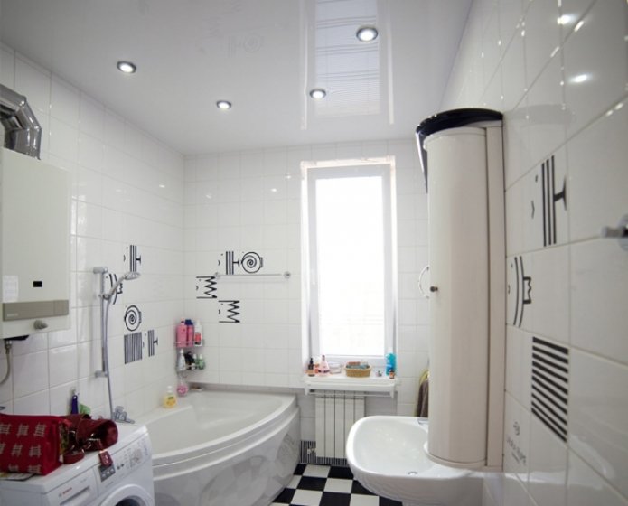Spanndecke im Badezimmer