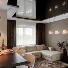 Spanndecken im Wohnzimmer Zimmer: Arten, Design, Beleuchtung, 60 Fotos im Innenraum-6