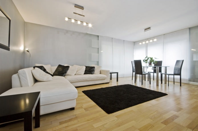 Mattweiße Spanndecke im Wohnzimmer