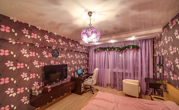 Einstufige glänzende Spanndecke im Schlafzimmer