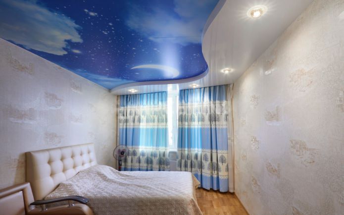 Spanndecke mit Fotodruck im Schlafzimmer