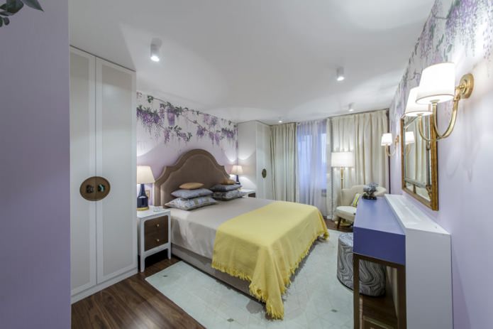 weiße einstöckige Spanndecke im Schlafzimmer