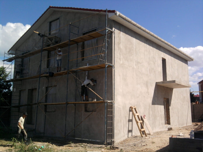 Betonputz für die Fassade