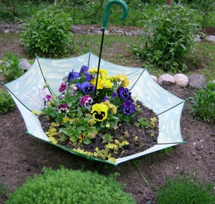 Regenschirm-Blumenbeet
