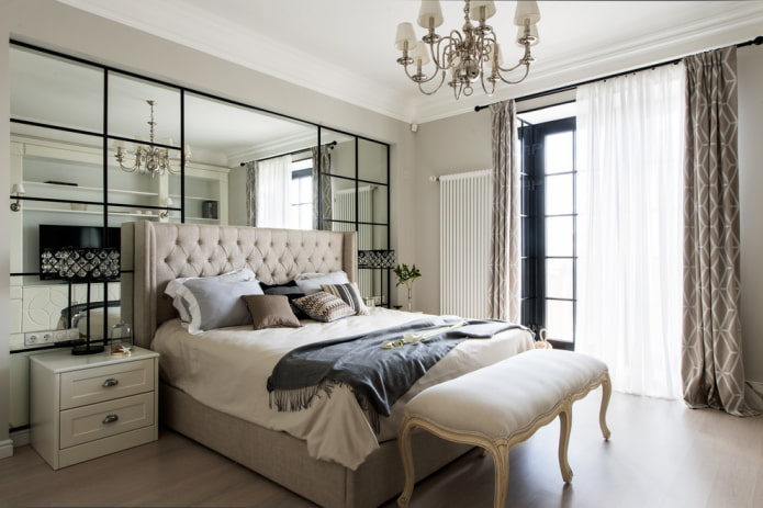 Schlafzimmer im neoklassizistischen Stil