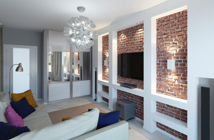 Fernseher in einer Nische mit Hintergrundbeleuchtung im Innenraum