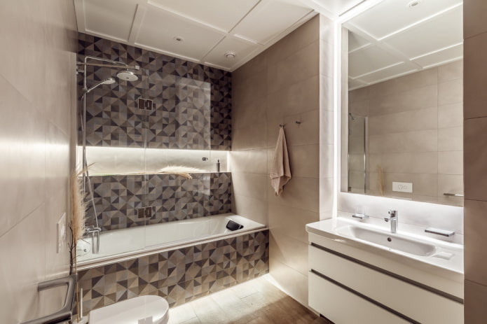 Nische mit Hintergrundbeleuchtung im Badezimmer