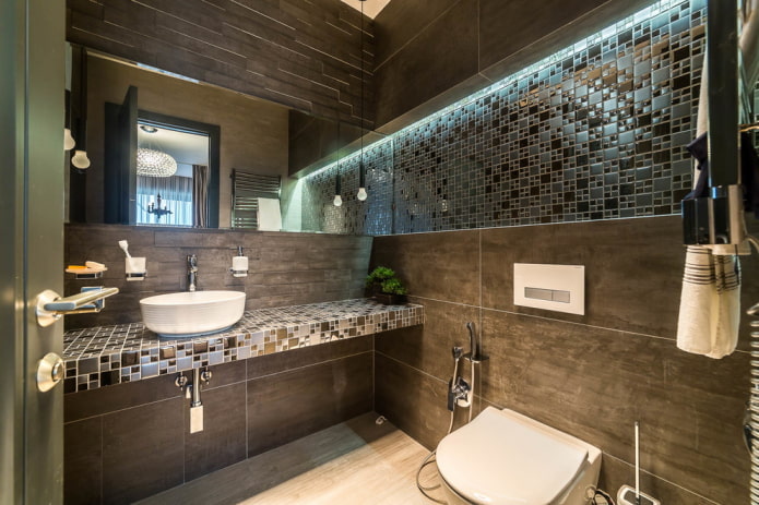 Nische in der Wand im Badezimmer
