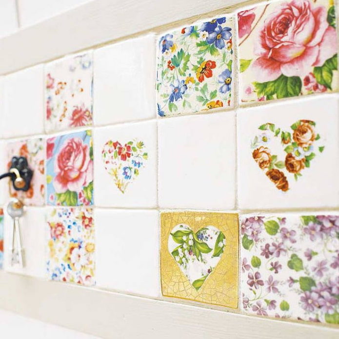 Decoupage von Fliesen