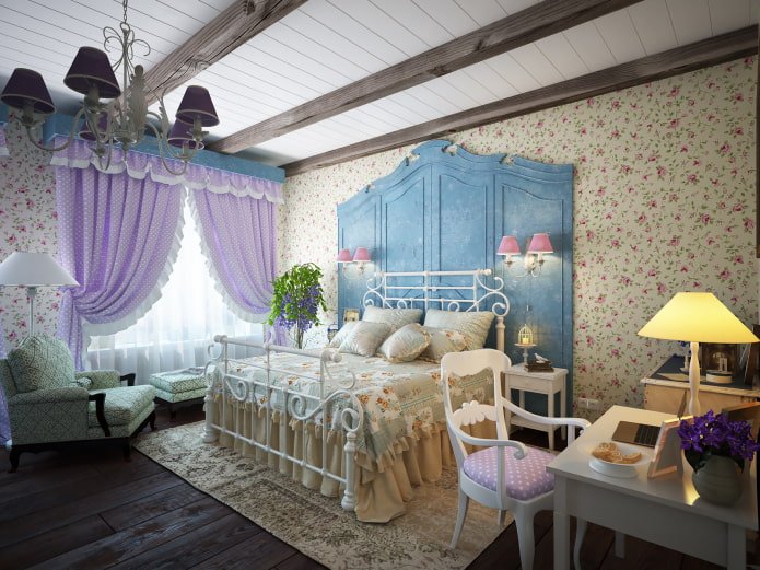 Blumentapete im Provence-Stil