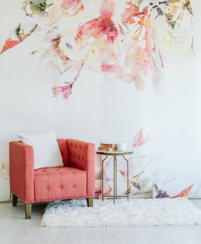 Tapete mit Blumenmuster in Aquarell