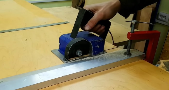 Sperrholz absägen