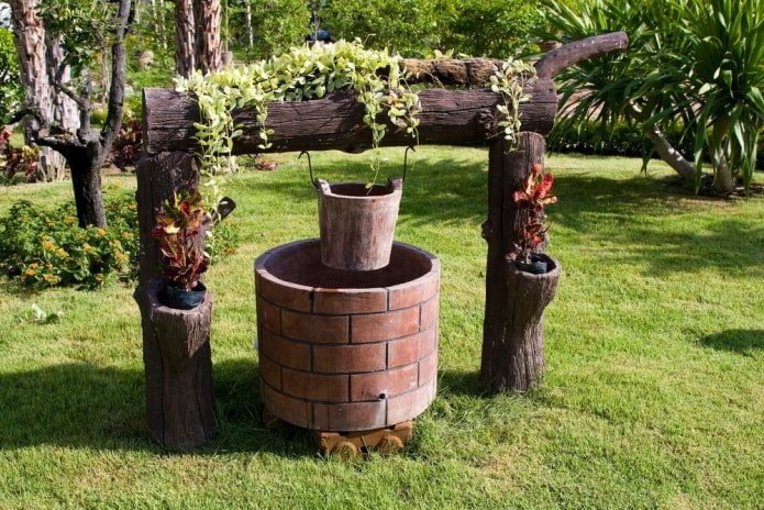 stilvoller Gartenbrunnen