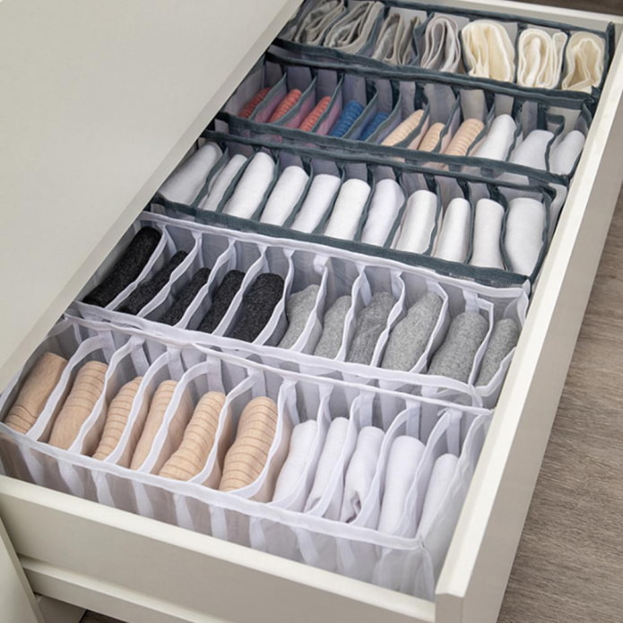 Unterwäsche im Schrank