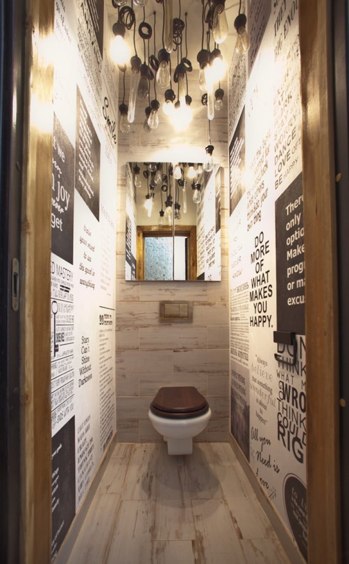 MDF-Platten hinter der Toilette