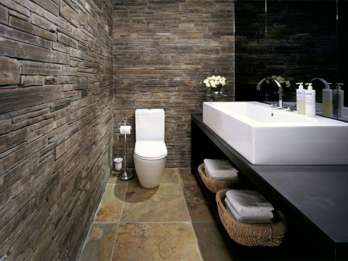 Naturstein in der Toilette