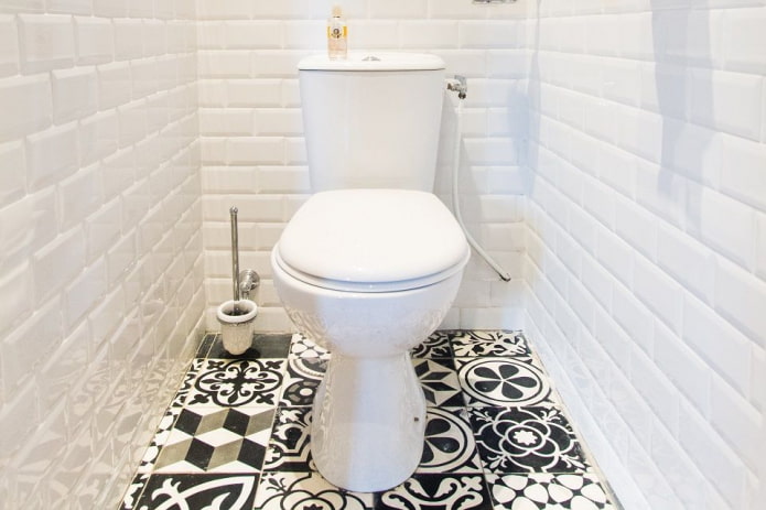 heller Boden im Badezimmer