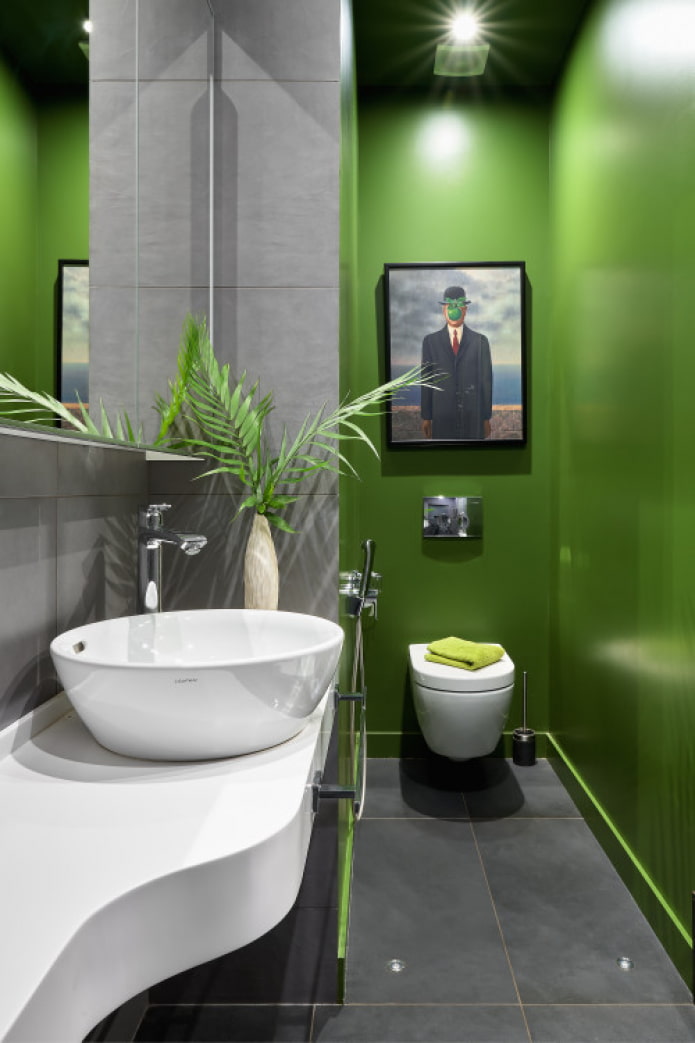 Badezimmer in Grüntönen