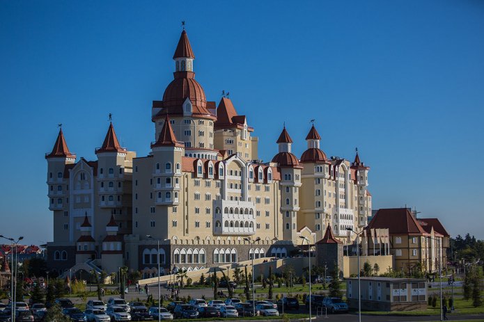 Bogatyr Hotel am Nachmittag