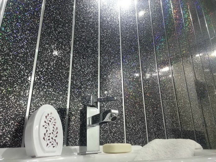 Paneele im Badezimmer