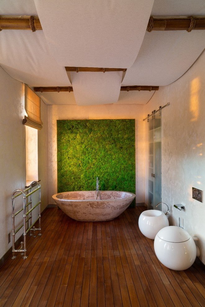 Wandpaneel im Badezimmer