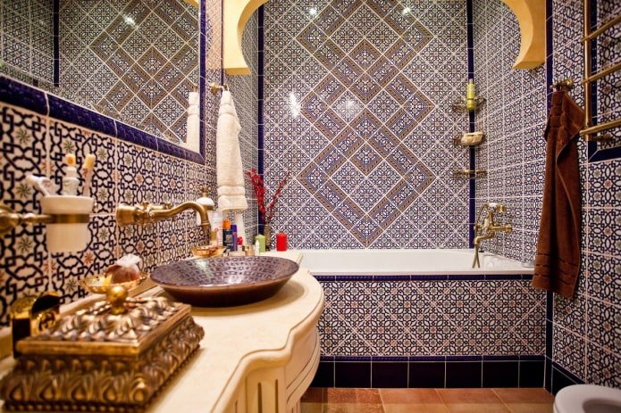 Wandpaneel im Innenraum im orientalischen Stil