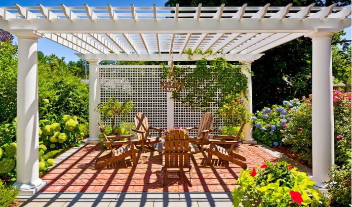 Terrasse im mediterranen Stil