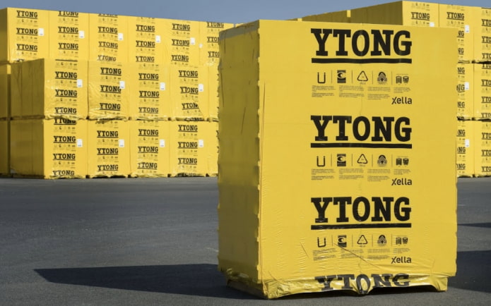 Verpackung von Ytong-Xella-Schaumblöcken