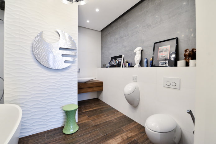 Bodenfliesen in Holzoptik im Badezimmer