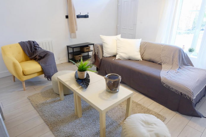 Tagesdecke für ein Sofa im Wohnzimmer