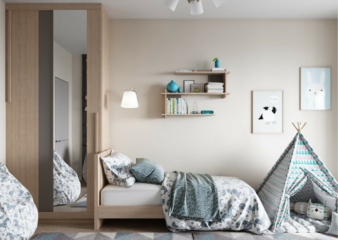 Regale über dem Bett im Inneren des Kinderzimmers