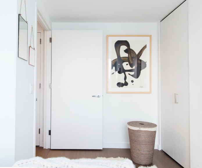 Wäschekorb in der Ecke