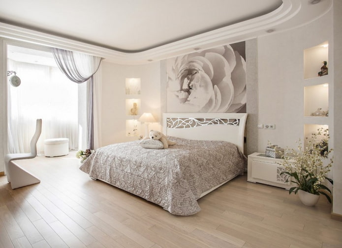 Mehrstufige Decke
