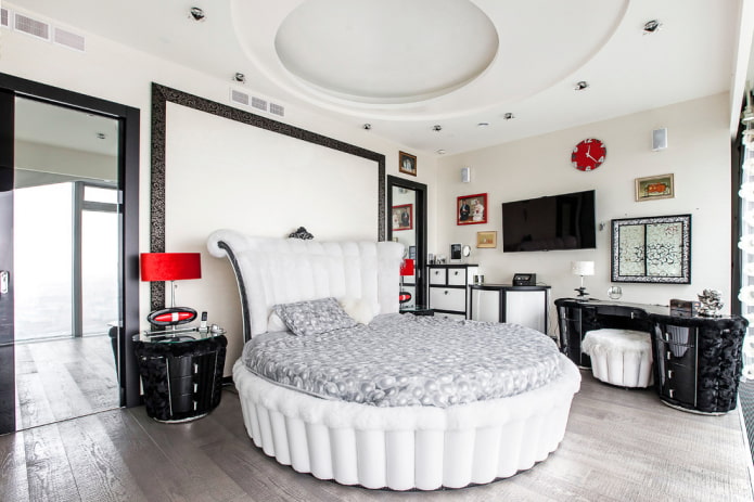 Mehrstufige Decke