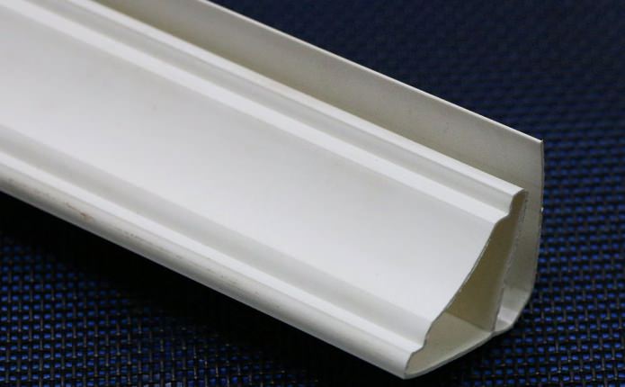PVC-Deckensockelleiste