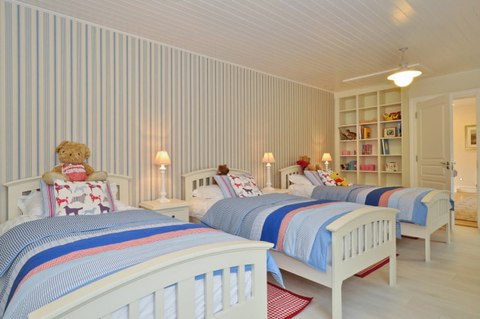Kunststoffplatten im Innenraum des Kinderzimmers