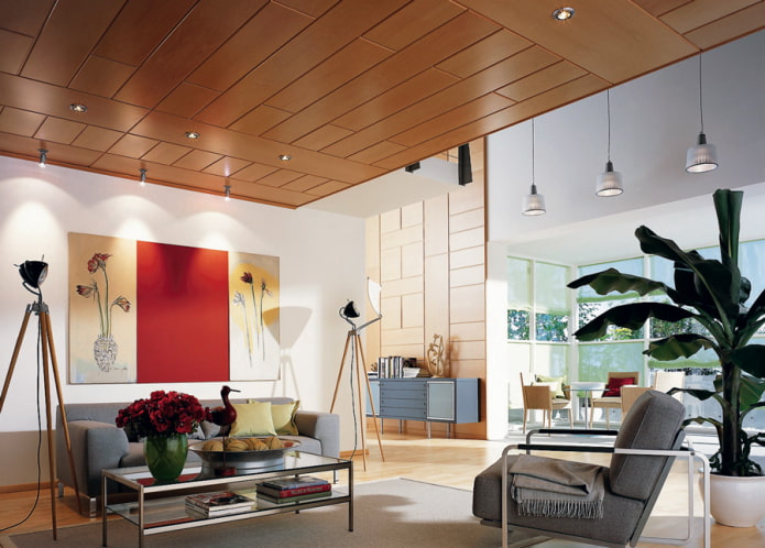 PVC-Deckenplatten im Wohnzimmer
