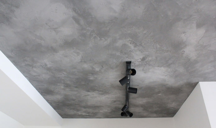 Decke unter Beton