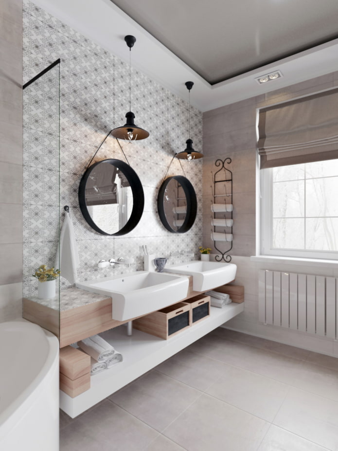 Zweistöckige Decke im Badezimmer
